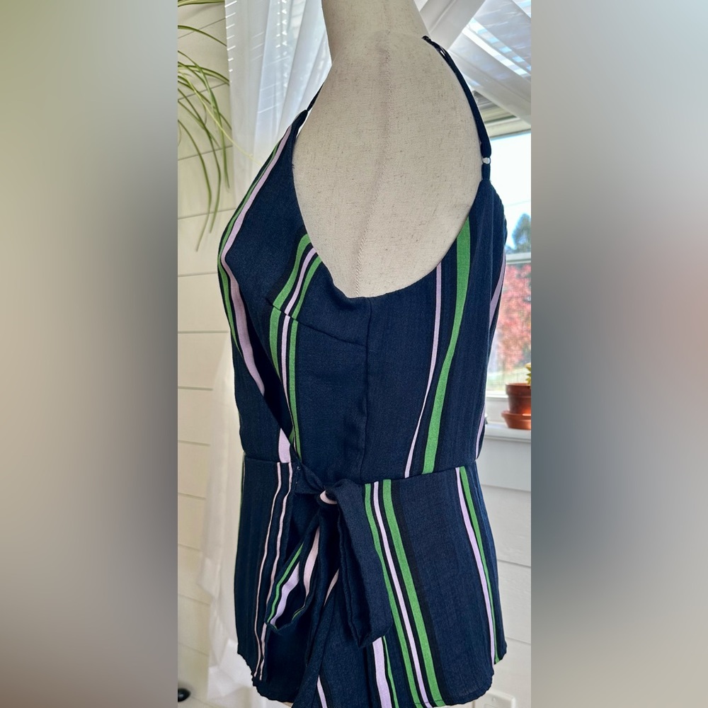 Lumiere Striped Wrap Top with Tie Waist
Size: Large - Picture 2 of 7